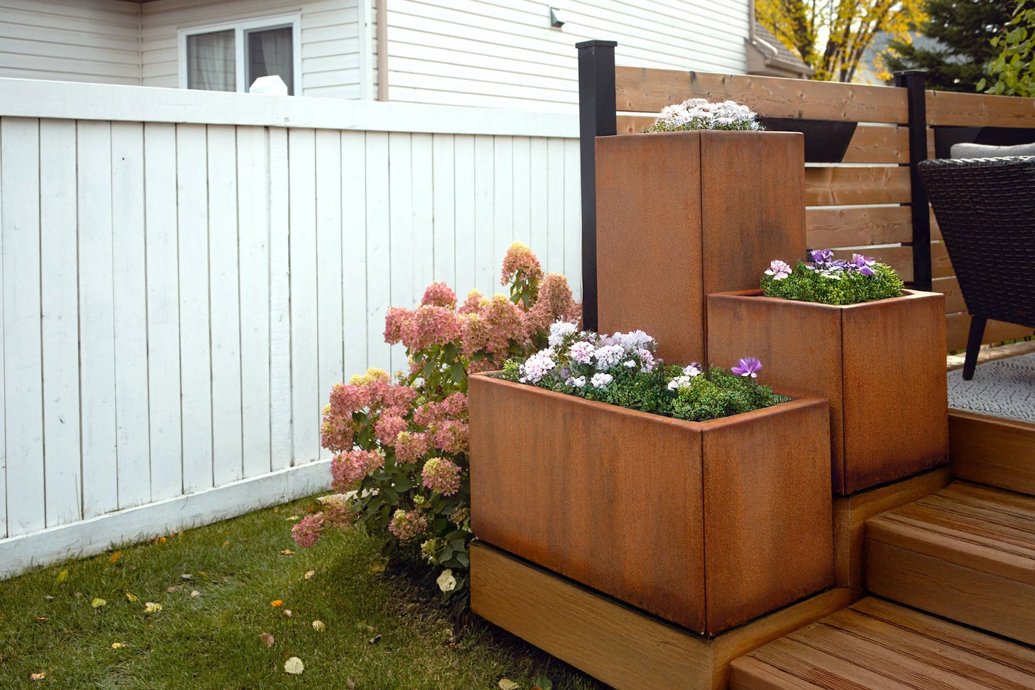 Planters - Staaltec